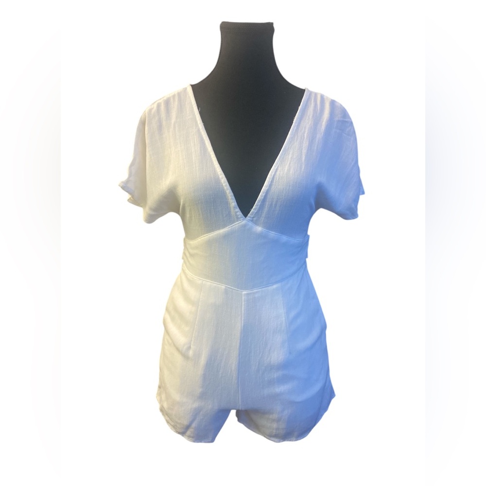 Princess Polly  V-Neck Romper GUC 0